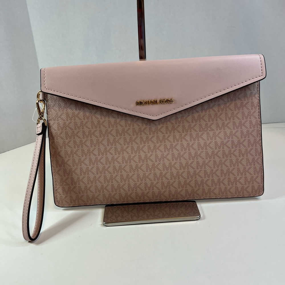 Michael Kors Envelope Pink Leather Signature Pocket Flap Wristlet/Clutch NWOT - Picture 4 of 11